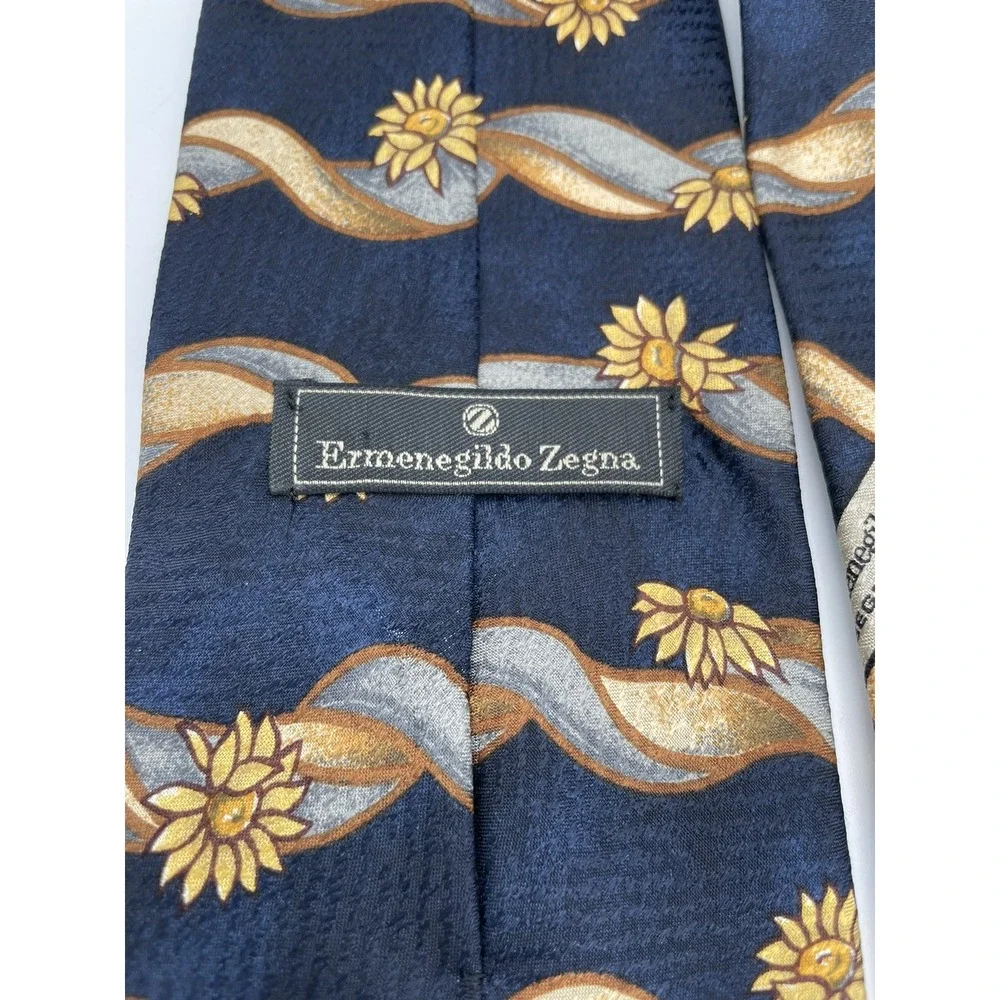 ERMENEGILDO ZEGNA Mens 100 % Silk Tie ITALY  Multicolor‎ Sz 57x3.5 (TB18) NW/OTs